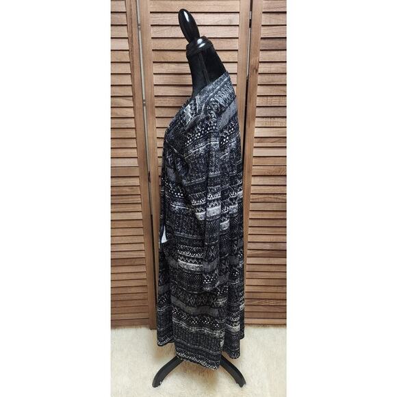 LuLaRoe Womens Cardigan Size XL Sarah Black & White Stretchy Knit Long Duster - Picture 5 of 7